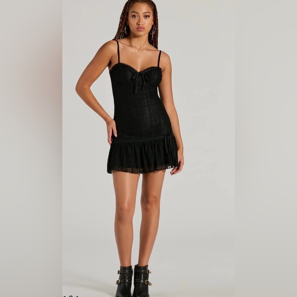Windsor Tempting Allure Sweetheart A Line Lace Mini Dress Black NWT Size Medium